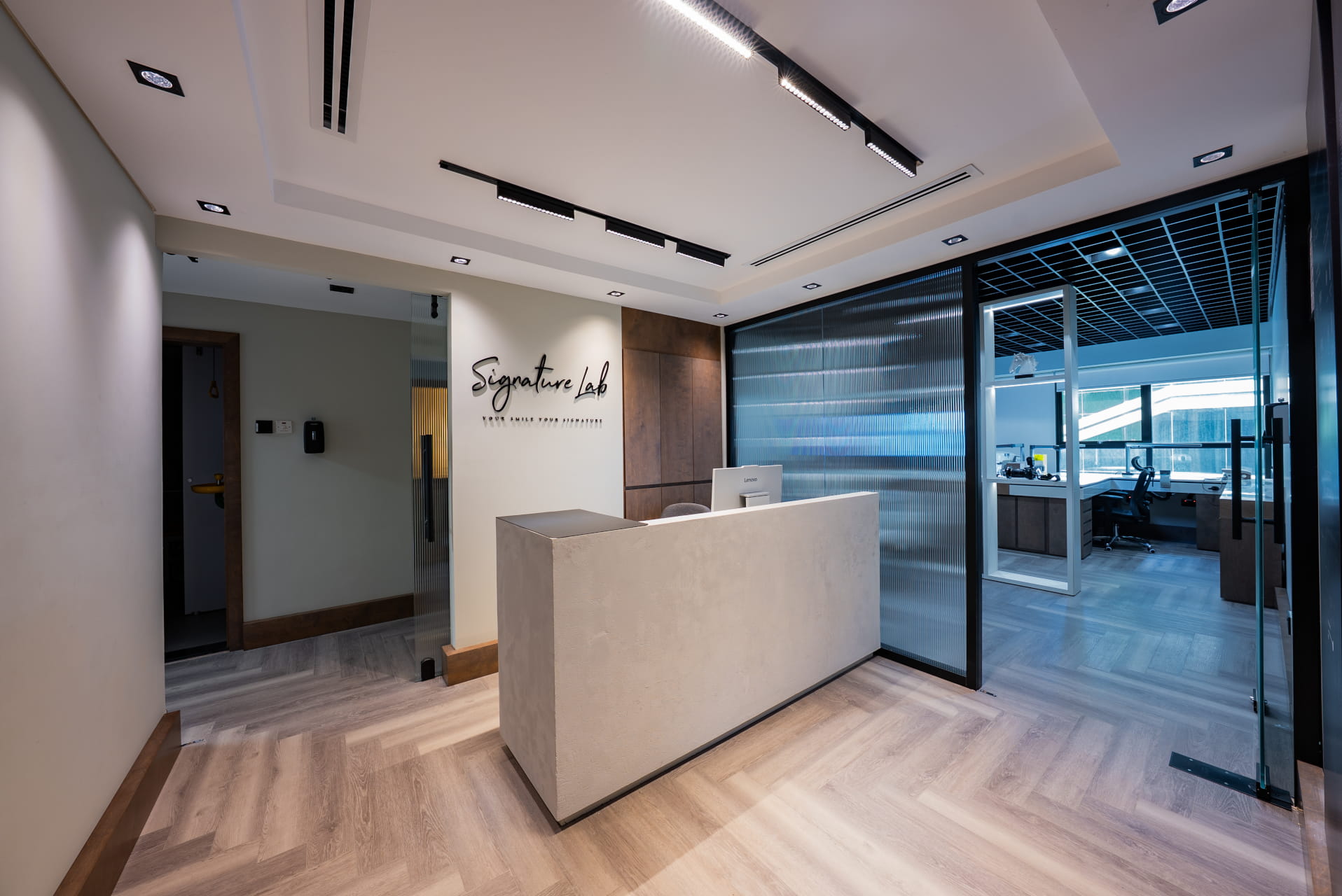 Signature Lab