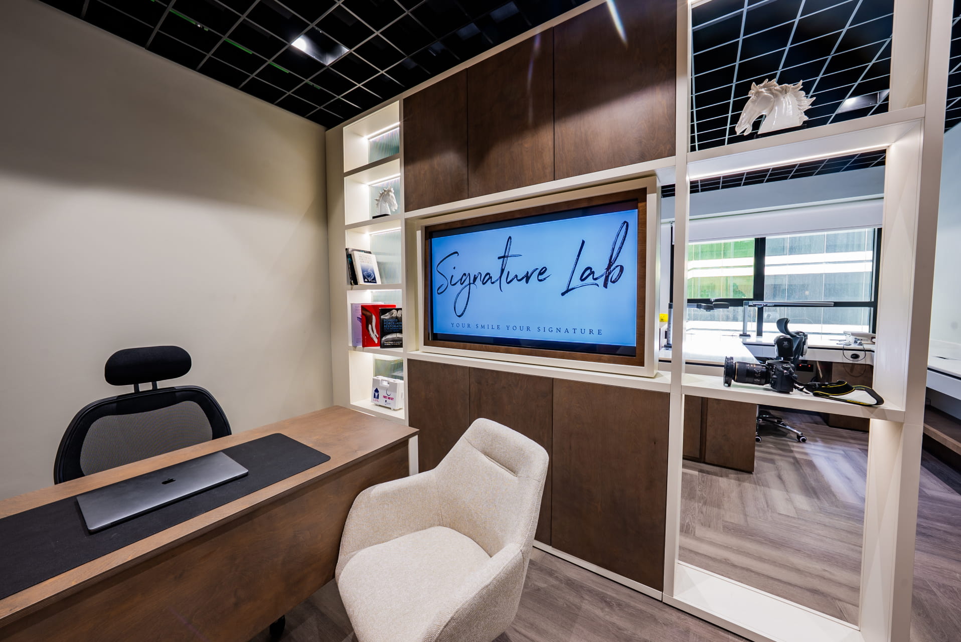 Signature Lab